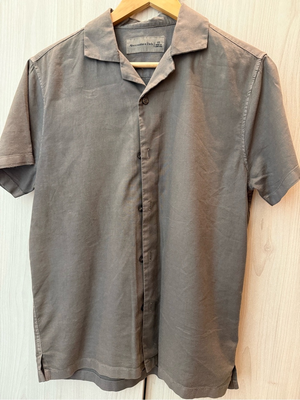 Abercrombie & Fitch Men's Short-Sleeve Button-Down Shirt — Gray